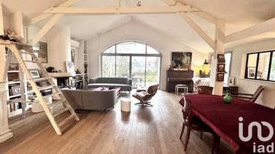 Loft - 243 m² - 8 pièces