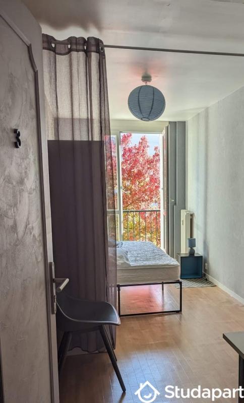 Chambre - 10 m² - 1 pièce