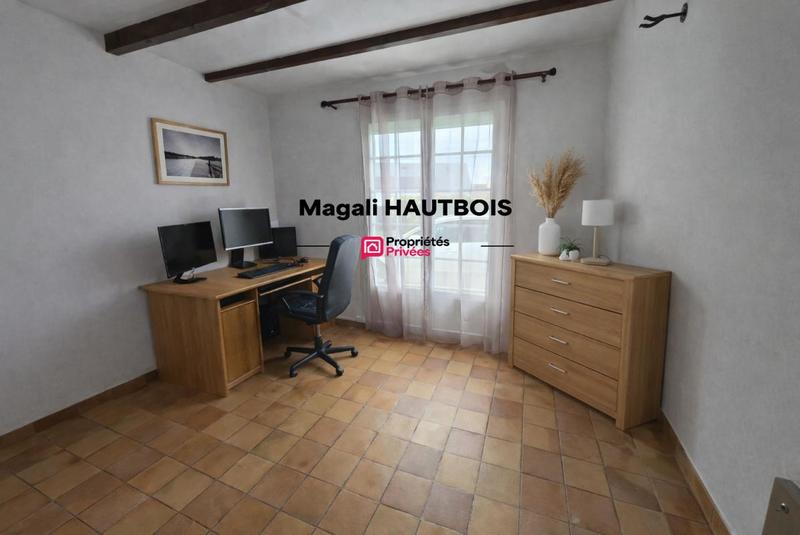 Maison - 161 m² - 9 pièces