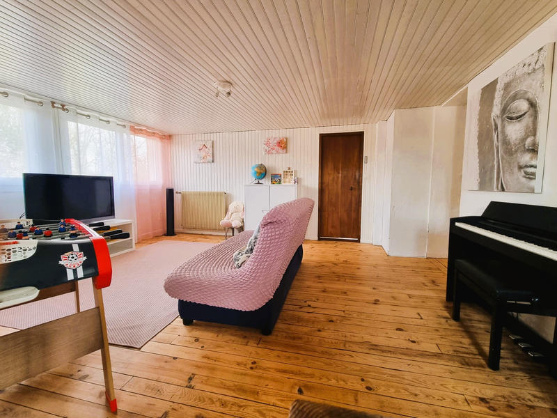 Maison - 262 m² - 8 pièces