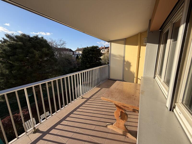 Appartement - 74 m² - 2 pièces