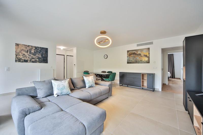 Appartement - 92 m² - 4 pièces