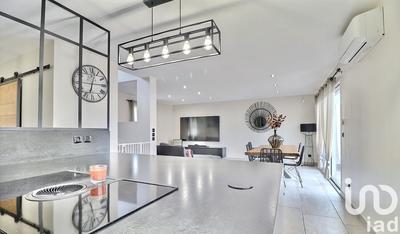 Maison - 101 m² - 4 pièces