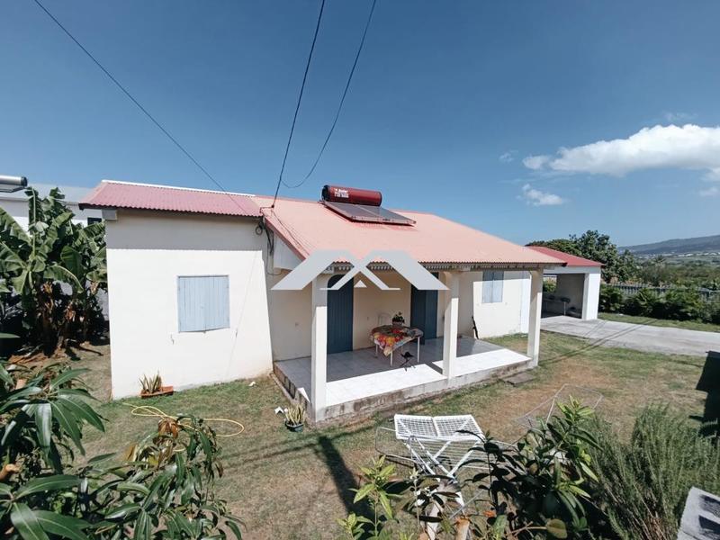 Maison - 90 m² - 6 pièces