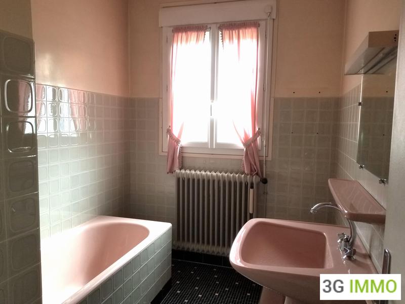 Maison traditionnelle - 148 m² - 6 pièces