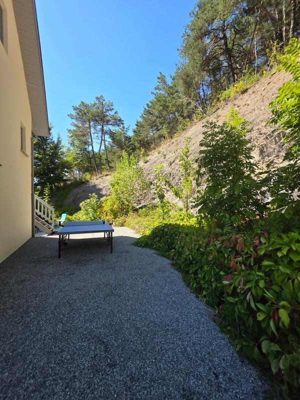 Propriété - 178 m² - 7 pièces