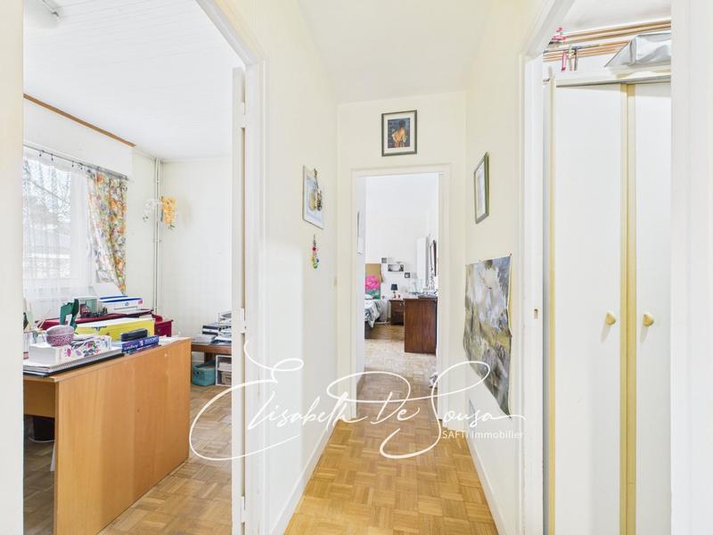 Maison - 267 m² - 7 pièces