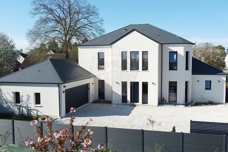 Maison d'architecte - 190 m² - 6 pièces