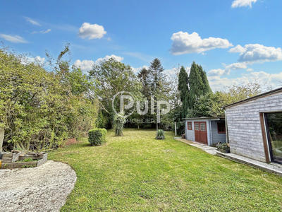 Pavillon - 160 m² - 8 pièces