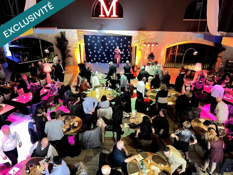 Local commercial - 893 m²