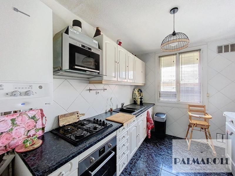 Appartement - 60 m² - 3 pièces