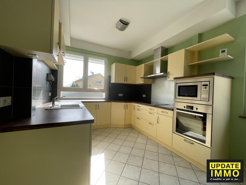 Maison - 137 m² - 8 pièces