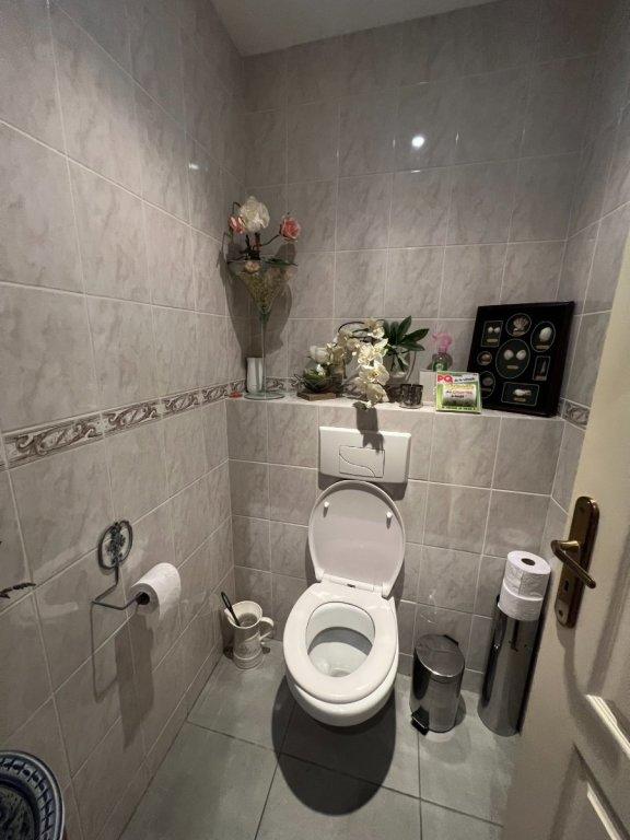 Immeuble - 182 m² - 7 pièces