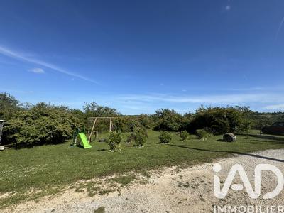 Maison - 95 m² - 6 pièces