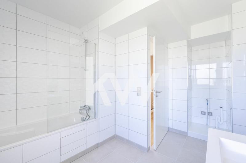 Appartement - 125 m² - 5 pièces