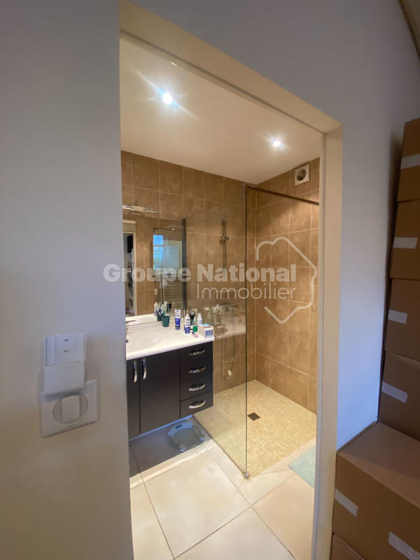 Maison - 350 m² - 9 pièces