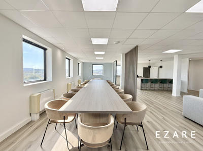 Bureau - 117 m² - 1 pièce