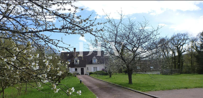 Maison - 192 m² - 7 pièces