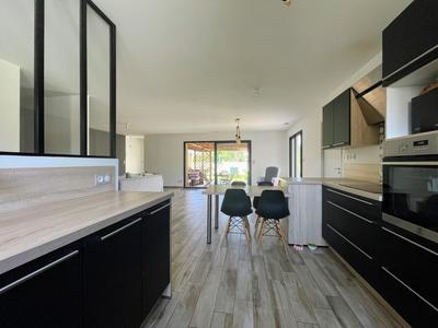 Maison - 123 m² - 5 pièces