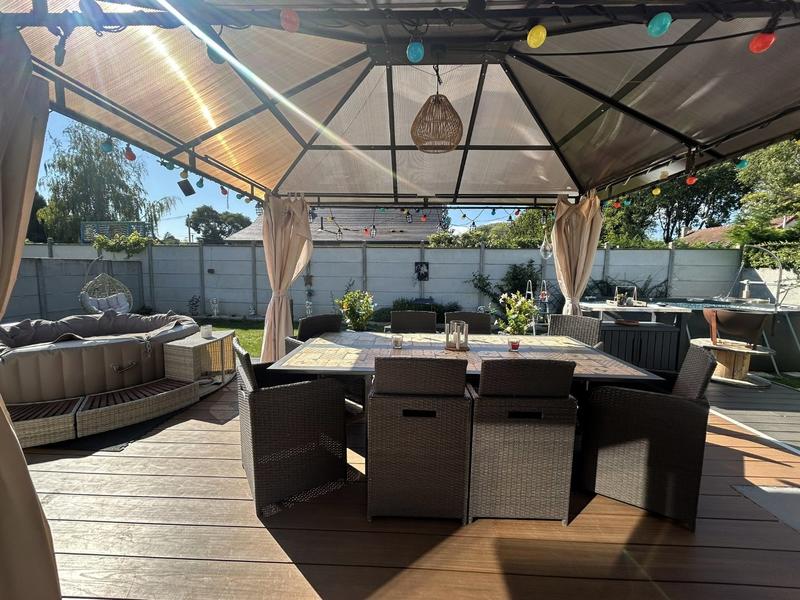 Maison - 90 m² - 5 pièces