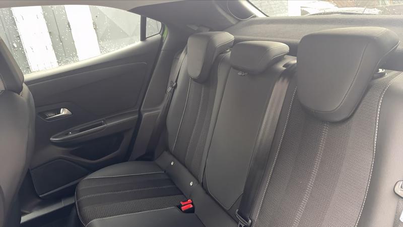 Opel Mokka 136 50 kWh Elegance