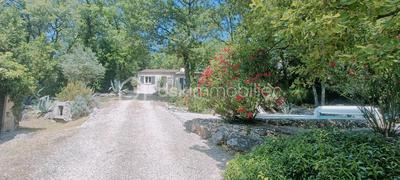 Villa - 90 m² - 3 pièces