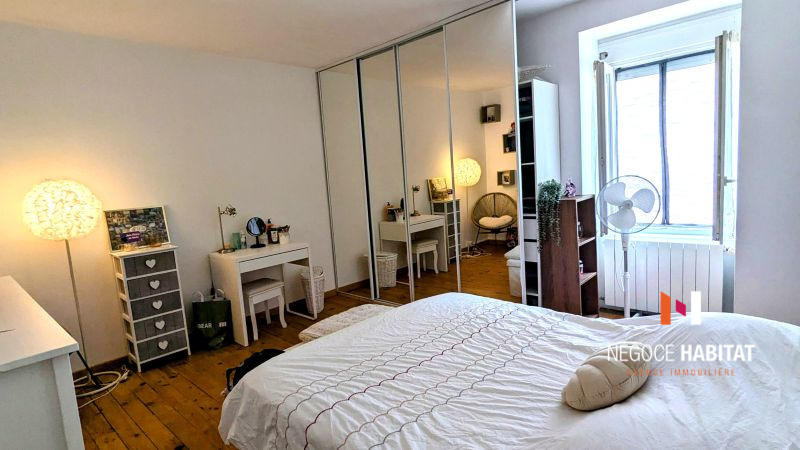 Maison - 102 m² - 5 pièces