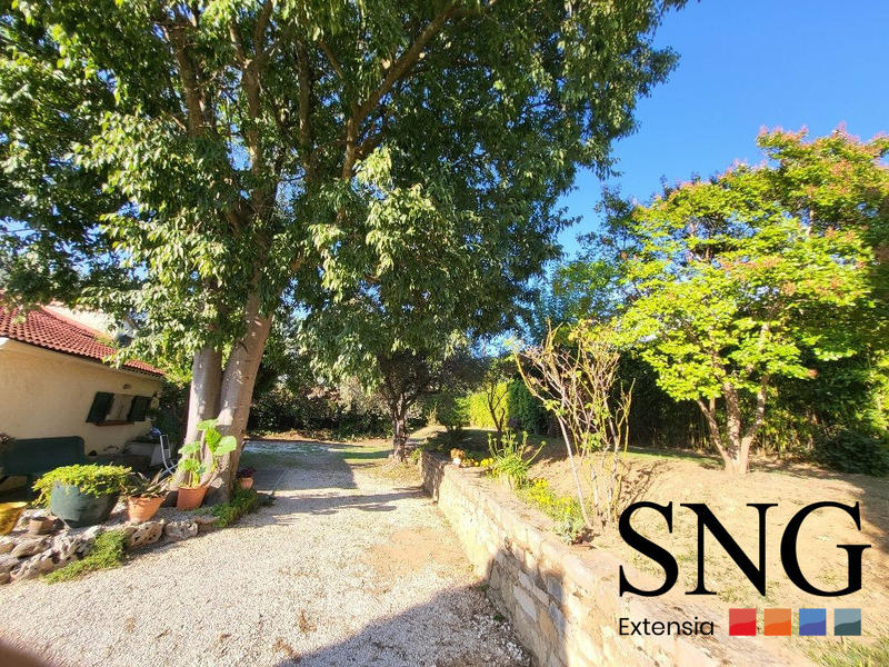 Villa - 100 m² - 5 pièces