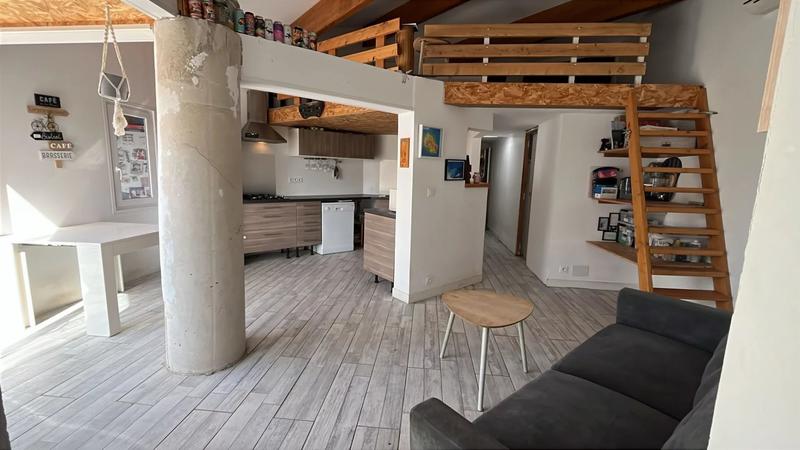 Appartement - 224 m² - 6 pièces