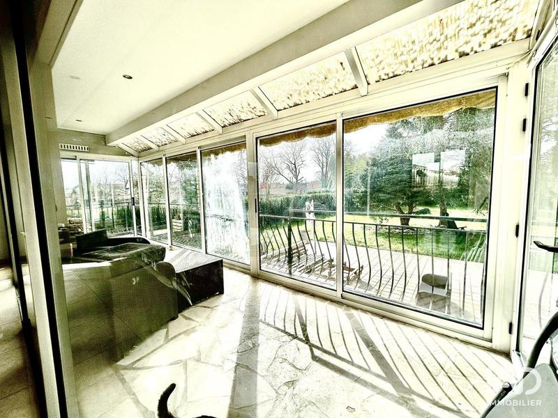 Maison - 247 m² - 5 pièces