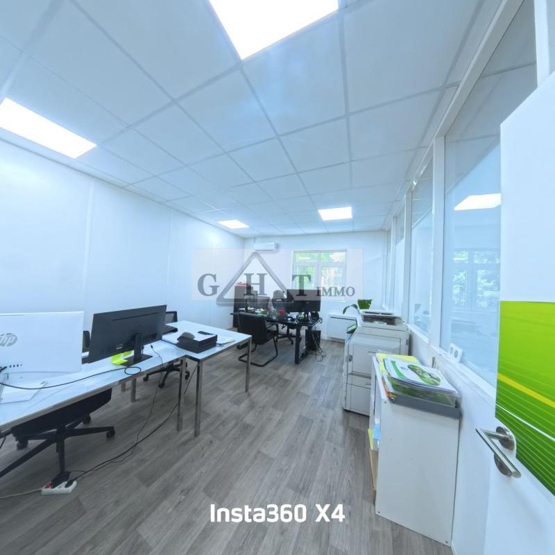 Bureau - 185 m²