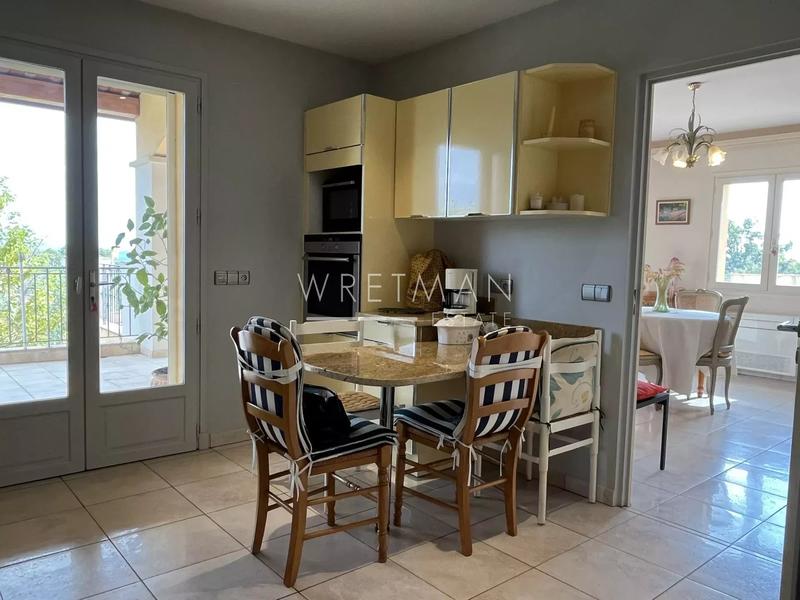 Villa - 200 m² - 5 pièces