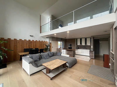 Maison - 195 m² - 7 pièces