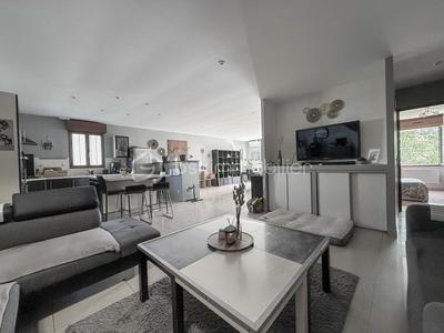 Maison - 166 m² - 6 pièces