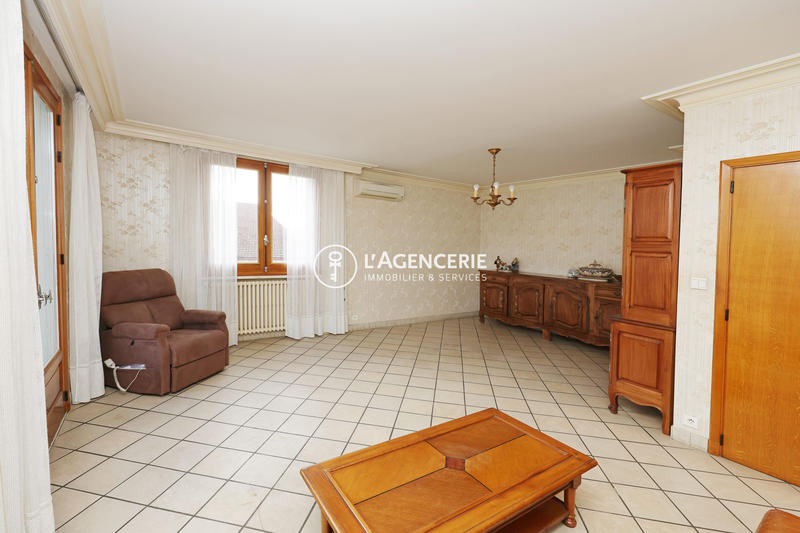 Maison - 106 m² - 5 pièces
