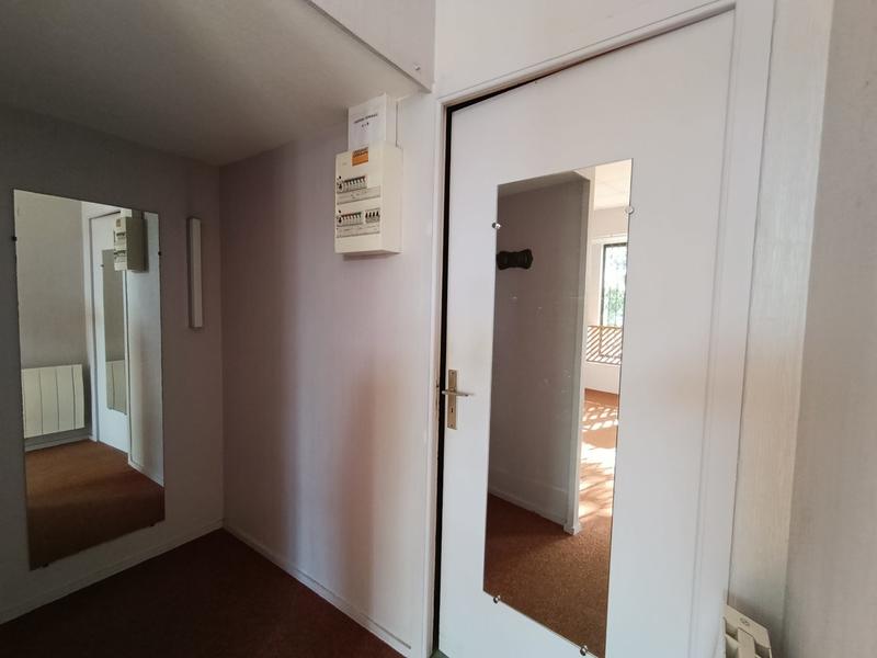 Local d'activités - 65 m² - 2 pièces