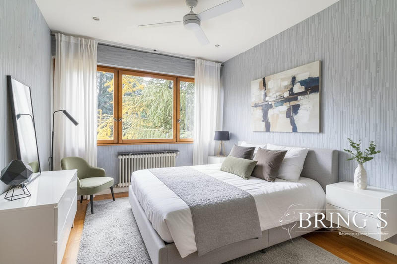 Appartement - 101 m² - 6 pièces