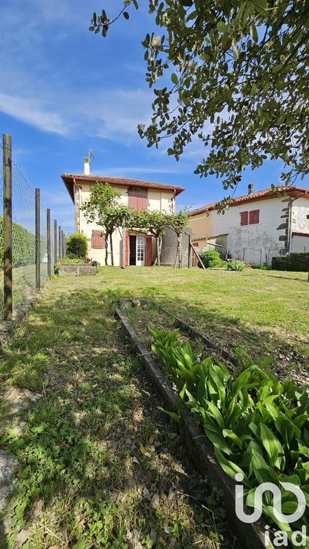 Maison de village - 276 m² - 10 pièces