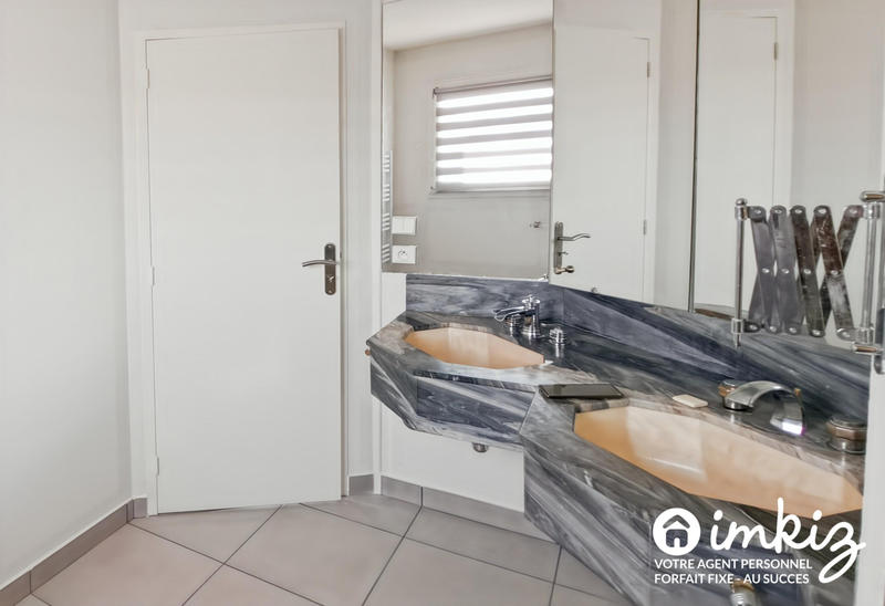 Appartement - 159 m² - 5 pièces