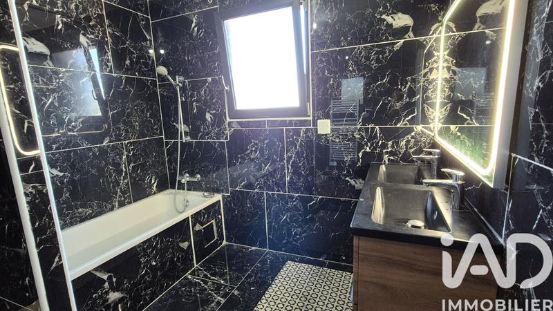 Maison - 188 m² - 5 pièces