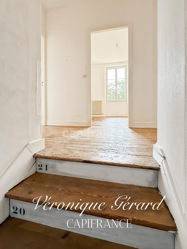 Maison en pierre - 179 m² - 8 pièces