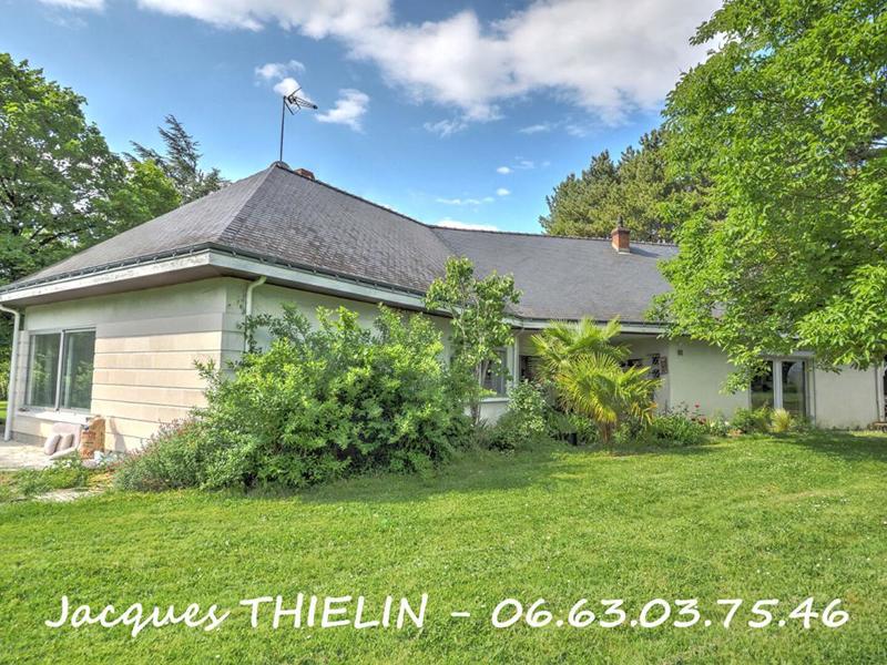 Maison - 260 m² - 8 pièces