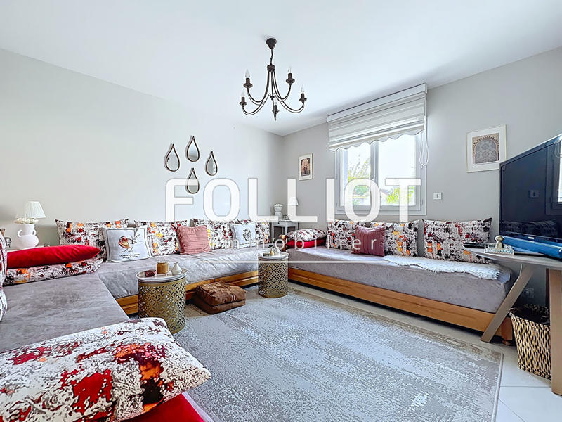 Maison - 162 m² - 8 pièces