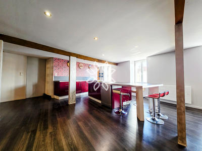 Maison - 135 m² - 2 pièces