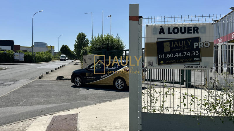 Local commercial - 900 m²