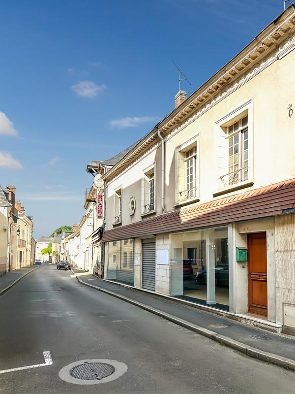 Local commercial - 222 m² - 8 pièces