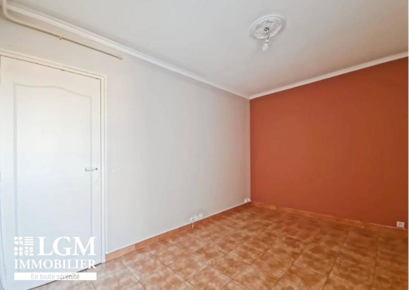 Appartement - 81 m² - 3 pièces