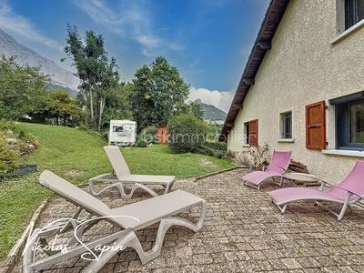 Maison - 144 m² - 7 pièces