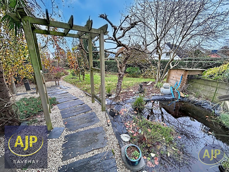 Maison - 200 m² - 9 pièces