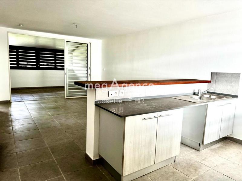 Appartement - 90 m² - 4 pièces